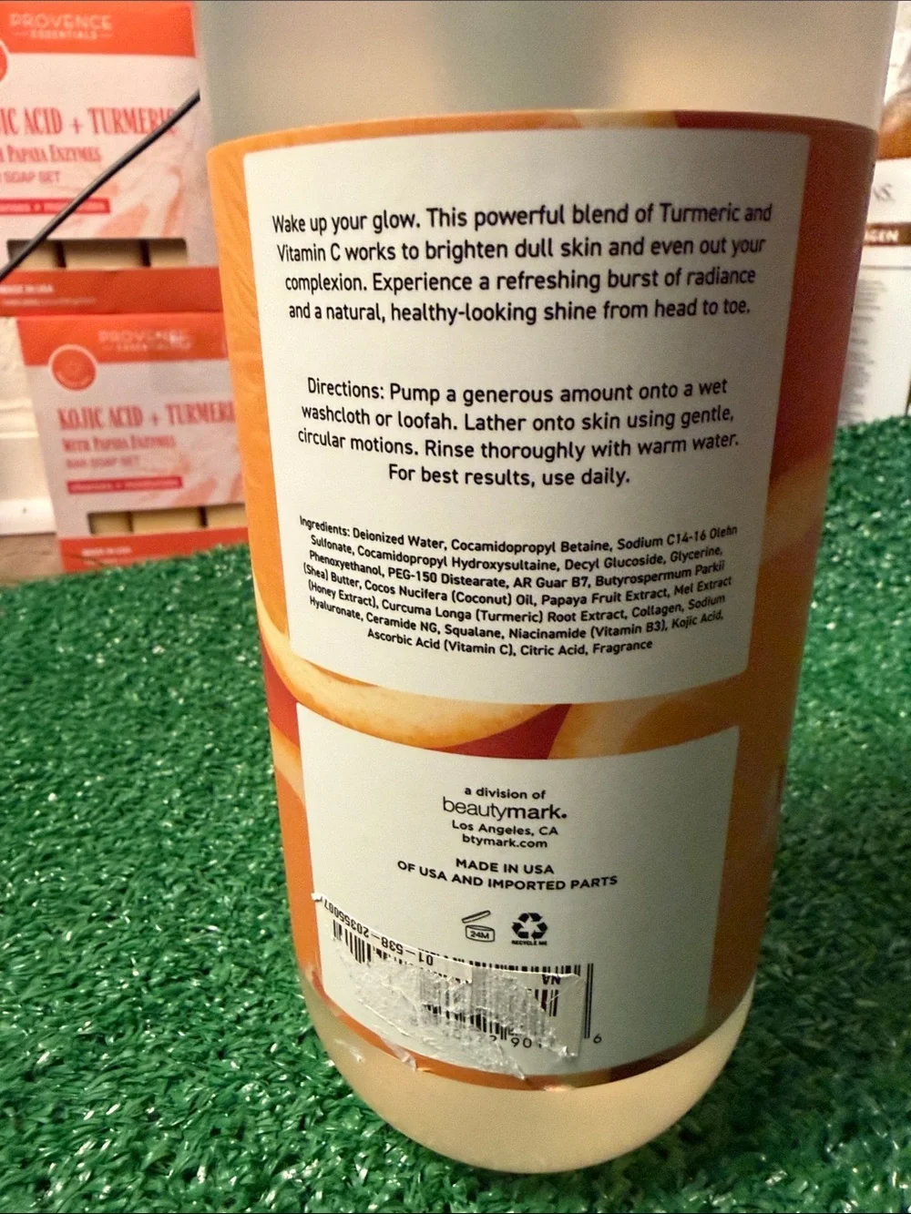 Nettoye Turmeric Vitamin C Brightening Body Cleanser - Orange/White